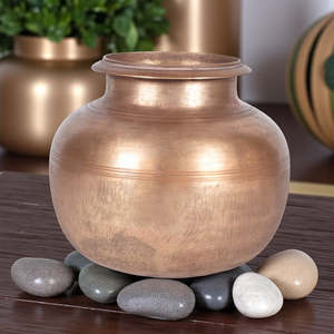 Pot en laiton de style vintage - Product Image 2