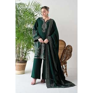 ชุดเสื้อปักผ้าบาติกผ้าชีฟองพร้อมกางเกงขายาว - Product Image 1