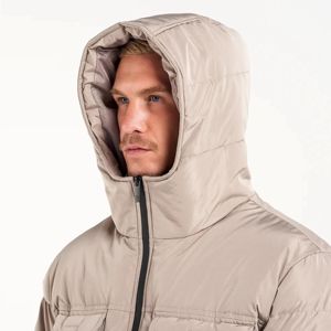 Chaqueta de poliéster ecológica para hombre con materiales reciclados y propiedades de diseño sostenible Chaqueta de poliéster para hombre - Product Image 5