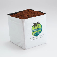 Sacs de culture naturels en coco à dessus ouvert respectueux de l'environnement, milieu de culture durable pour l'horticulture, la culture hydroponique et le jardinage.
