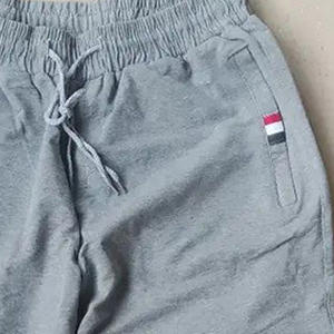 Custom Streetwear Stripe Pantalones de chándal Bordado Logo 100% Algodón Baggy Jogger Flare Sweat Pant Para Hombres - Product Image 4