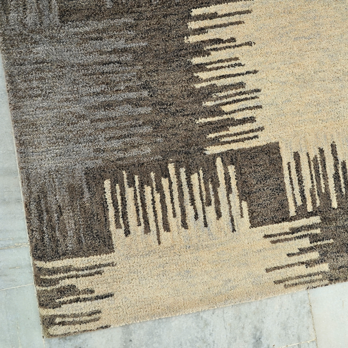 สีน้ำตาล