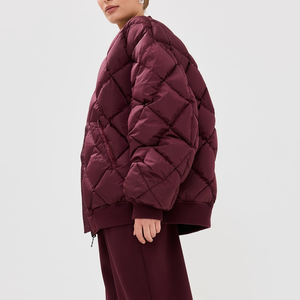 Vente en gros de vêtements pour femmes bombardier avec fermeture éclair veste en satin d'hiver meilleure qualité bombardier en satin pour femmes pour vêtements de ville - Product Image 4