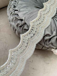 Adorno de encaje de cuentas de tendencia para vestidos de boda y fiesta Compre a granel y ahorre - Product Image 3