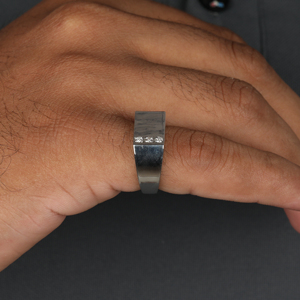 Bague de luxe en diamant platine or Style classique coupe ronde diamant cultivé en laboratoire alliance pour hommes bague à la mode personnalisée pour hommes - Product Image 1