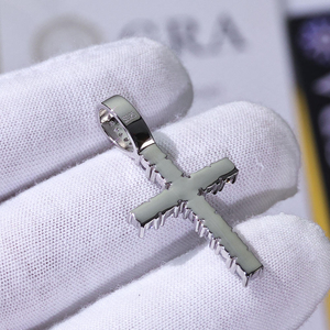 Colgante de cruz de moissanita estilo hip hop, tono oro blanco, con incrustaciones de piedras redondas, colgante de cruz para hombre, joyería hip hop, regalo de lujo. - Product Image 6