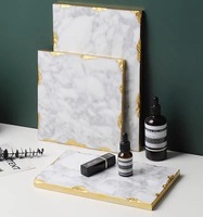 Ensemble de dessous de verre de vaisselle en incrustation de marbre durable fabriqué à la main élégant à la demande pour protéger les tables