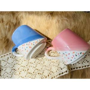 Taza de Cerámica Esmaltada BRUSHSTROKE BLISS, Diseño Vibrante Pintado a Mano, Apta para Microondas y Lavavajillas, para Desayuno, Bebidas Calientes, Regalos - Product Image 6