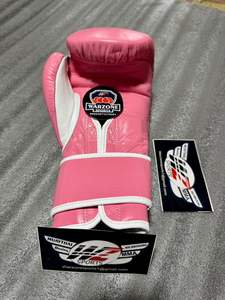 Nouveau design Nouveau modèle Gants de boxe d'entraînement Gants de combat Pro Fight fabriqués en cuir de vachette Equipement de boxe personnalisé - Product Image 3