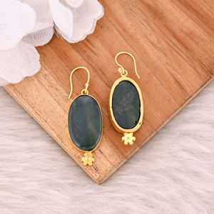 Pendientes colgantes de latón chapados en oro amarillo de diseñador hechos a mano, ágata de sangre, piedras preciosas, joyería de moda para fiesta para regalos de boda y mamá - Product Image 4