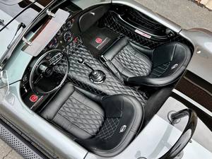 Perfectamente Limpio, 1965 Shelby Cobra, Modelo de Carreras, Transmisión Manual, Motor V8 - Product Image 3