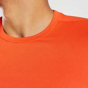 Nuevo diseño logotipo personalizado gimnasio camisetas transpirable cómodo gimnasio desgaste camiseta para la venta en línea - Product Image 5