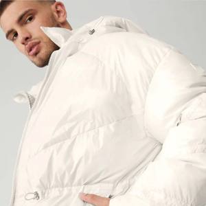 Chaqueta acolchada ligera para hombre con capucha, abrigo de invierno resistente al agua y aislado para deportes al aire libre, ropa informal - Product Image 4