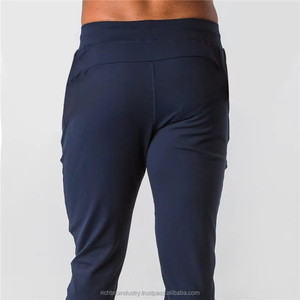 Pantalones de hombre de algodón sólido personalizados, pantalones de chándal ajustados con cordón para correr, pantalones de chándal ajustados para hombre, ropa deportiva para correr y gimnasio - Product Image 2