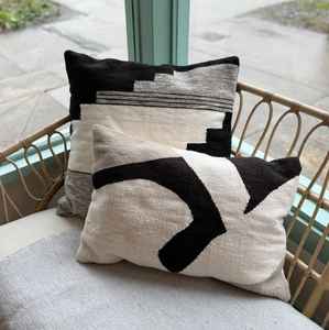 Haute qualité Boho extérieur laine housse de coussin vente chaude Unique tissé à la main décoratif jeter oreiller avec motif Vintage par ITHL - Product Image 2