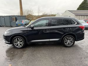 Véhicule d'occasion LHD/RHD 2017 MIT SUB ISHI OUT LAN DER - Product Image 3