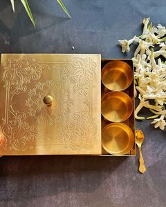 Stylish Brass <b>Spice</b> <b>Box</b> Traditional <b>Masala</b> <b>Dabba</b> With Multiple Compartments For Indian Kitchen Storage Cooking Essentials - Product Image 4