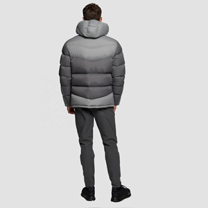Vente en gros de qualité supérieure Vestes d'hiver personnalisées en duvet de canard léger et chaud pour l'extérieur Vestes d'hiver en duvet gonflé pour hommes Manteaux en duvet - Product Image 3