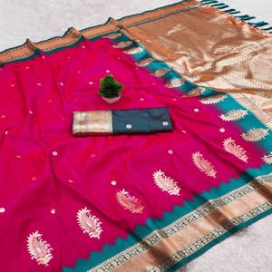 VASTRA COTTAGE Sari de Seda Banarasi Suave con Tejido Zari, Pequeños Motivos, Borde de Pallu con Rico Contraste, Diseño Tradicional - Product Image 5