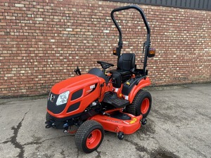 Tractor cortacésped de alta eficiencia Kioti CS2510 y con plataforma de corte de montaje medio |   Tractor Cortacésped Kiotic Usado y Nuevo a Precio Económico - Product Image 4