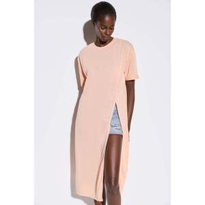 Camiseta con cuello redondo y abertura lateral - Product Image 3