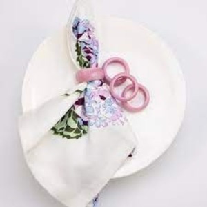 Meilleur porte-serviettes en résine anneaux de serviette mariage noël papillon d'or pour tables à manger exportation par Aaliyan impex - Product Image 1