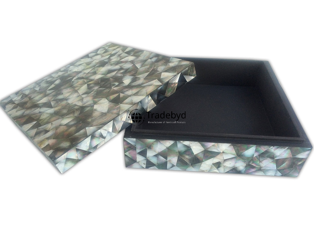 Available in different Colors