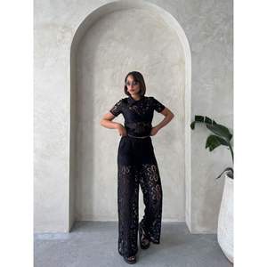 Blusas y Camisas de Mujer con Cuello de Encaje, Disponibilidad al por Mayor - Product Image 3