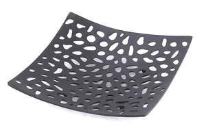 Bandeja Decorativa Multifuncional de Aluminio Perforado con Textura, Diseño Art Deco Tradicional, 10.3 x 10.3 x 1.5 Pulgadas - Product Image 4