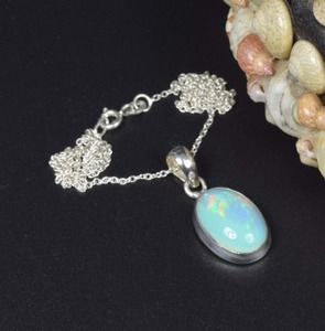 Colgante de piedras preciosas de ópalo hecho a mano de estilo bohemio, colgante de plata de ley 925, regalo de boda perfecto para el amor con joyería estampada 925 - Product Image 4