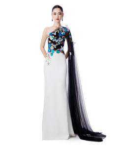 Vestido BUTTERFLY GARDEN _ vestido de noche de lujo de la marca local vietnamita - Product Image 4