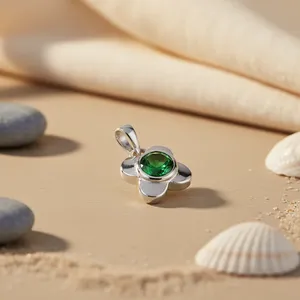 Pendentif religieux en argent 925 avec charme en pierre précieuse verte, bijoux plaqués rhodium - Product Image 3