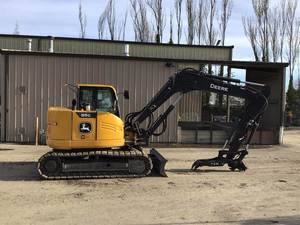 รถขุดมือสอง John Deere 85G สภาพดีเยี่ยม ผลิตขึ้นเพื่อการใช้งานก่อสร้างรายวัน ประสิทธิภาพแข็งแกร่ง อะไหล่ทนทาน ใช้งานได้อย่างราบรื่น - Product Image 2