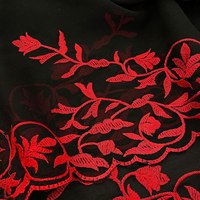 Magnifique Madhuri D. Actrice de cinéma Porter Top Classe Qualité Meilleur Design Noir Couleur Georgette Saree Avec Broderie Blouse