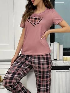 Ensemble de pyjama décontracté imprimé à manches courtes et à carreaux pour femmes, tenue de détente en tissu, tenue toutes saisons, 1 lot - Product Image 2