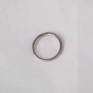 Anillo de Boda Clásico de Oro Blanco Sólido de 18 Quilates con Diamante Cultivado en Laboratorio para Mujer, con Diamante de Corte Redondo de 0.7 Quilates Engastado en Puntas - Product Image 5