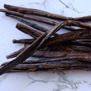 Gousse de vanille aromatique de Madagascar de qualité supérieure, fraîchement récoltée, en vente - Product Image 3