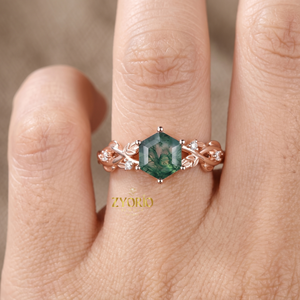 Anillo de Compromiso de Ágata Musgosa Hexagonal, Anillo de Lujo de Ágata Musgosa con Hojas y Ramas en Oro de 18K, Joyería Nupcial Inspirada en la Naturaleza con Acentos de Diamantes - Product Image 5