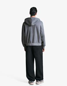 Sweats à capuche personnalisés de haute qualité pour hommes en hiver couleur grise organique lavage à l'acide poche à fermeture éclair 500 GSM polaire 100% coton écologique - Product Image 2