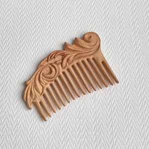 Peigne à barbe en bois poli de qualité supérieure, écologique, fait main, idéal pour les voyages, antistatique, accessoire de toilettage AZ ENTERPRISES - Product Image 2