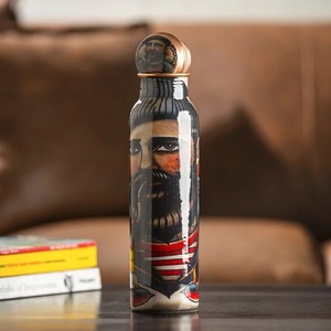 Botella de Agua de Cobre con Estampado de Conejo Esmaltado, Tapa con Pajita Antiderrames y Beneficios para la Salud Ayurvédica y del Yoga a Bajo Precio - Product Image 5