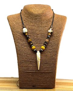 SOURCED Nouvelle Arrivée Buffalo Ox Corne Collier Poli Animal Style Os Bijoux Conception Naturelle Perles Femmes Filles De Mariage - Product Image 1