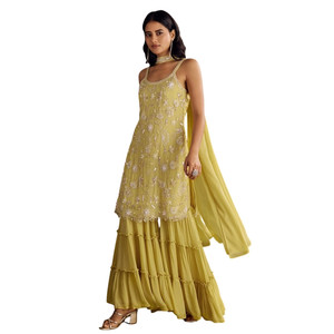 Chinon jaune clair brodé Kurta Sharara avec tour de cou Dupatta pour les cérémonies de gros mariages réceptions et personnalisé - Product Image 3