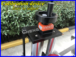 เครื่องติดฉลากสติกเกอร์สองด้านอัตโนมัติสำหรับผลิตภัณฑ์สารเคมีประจำวัน - Product Image 4