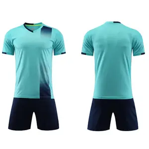 2024 Nieuwe Op Maat Gemaakte Voetbalteam Jersey Voetbalshirt Set Custom Sublimatie Uniformen Modieuze Kleding Voor Voetballers