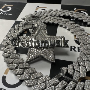 Collar de Oro Sólido Amarillo de 18K Personalizado con Cadena Cubana Miami y Moissanita de 18K con Engaste de Bisel, Certificado, Moderno, Unisex, Ideal para Regalo - Product Image 2