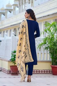 Costume pantalon moderne élégant en coton de qualité supérieure Salwar Kameez en soie à imprimé ethnique traditionnel indien à la mode - Product Image 3