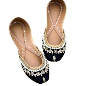 Handmade Custom Fabrics Khussa for Women 2024 New Style Fashionable Women <b>Summer</b> <b>Ladies</b> Khusa at Low Price Wholesale for Sale - Product Image 3