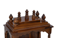 Accessoires traditionnels de Pooja : Ensemble dôme de temple et kalash en bois de manguier sculpté CNC avec arche et piliers, accents en laiton, personnalisable