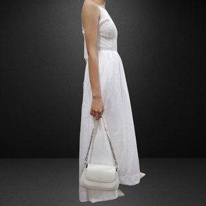 Robe tendance style chic pour femmes, tissu léger, parfait pour les tenues décontractées et de fête de l'usine vietnamienne - Product Image 5